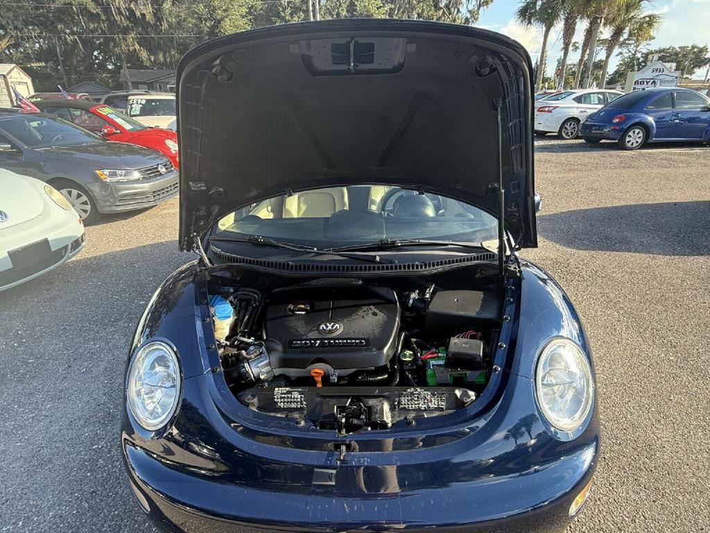 2005 Volkswagen Beetle Image 17