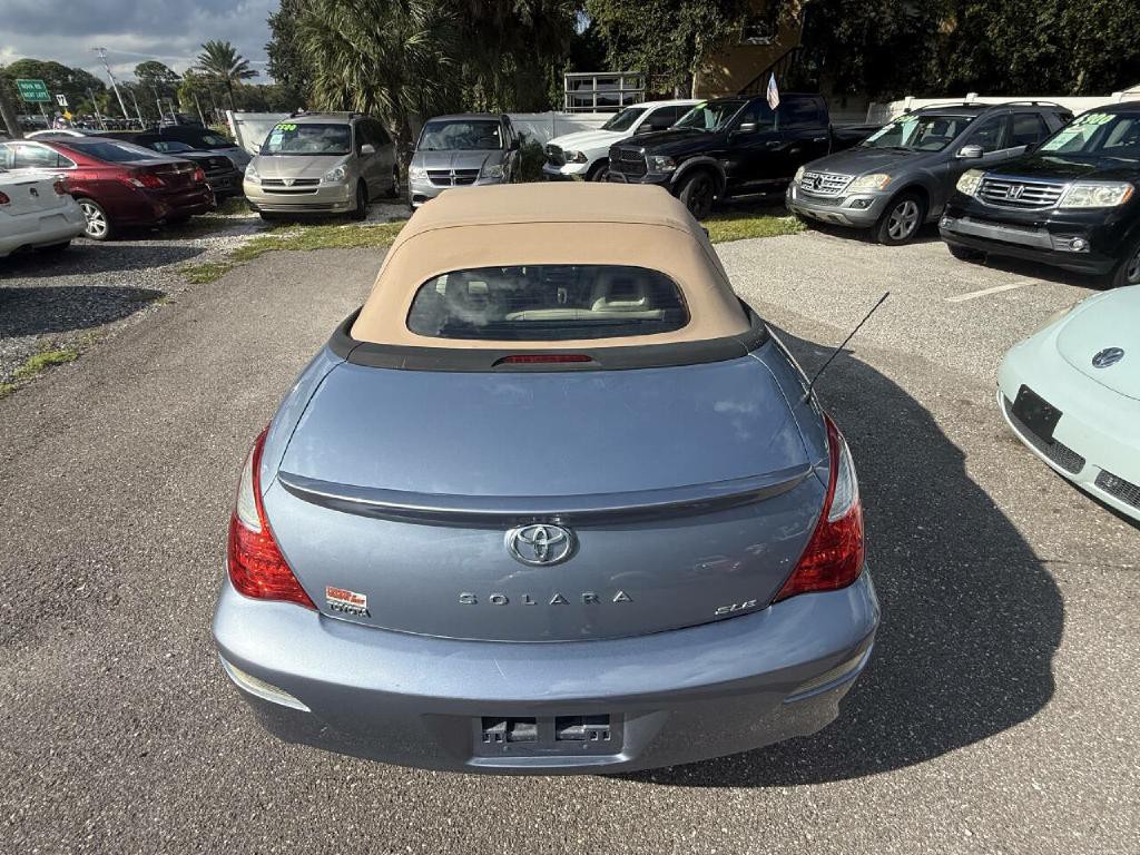 2007 Toyota Camry Image 8