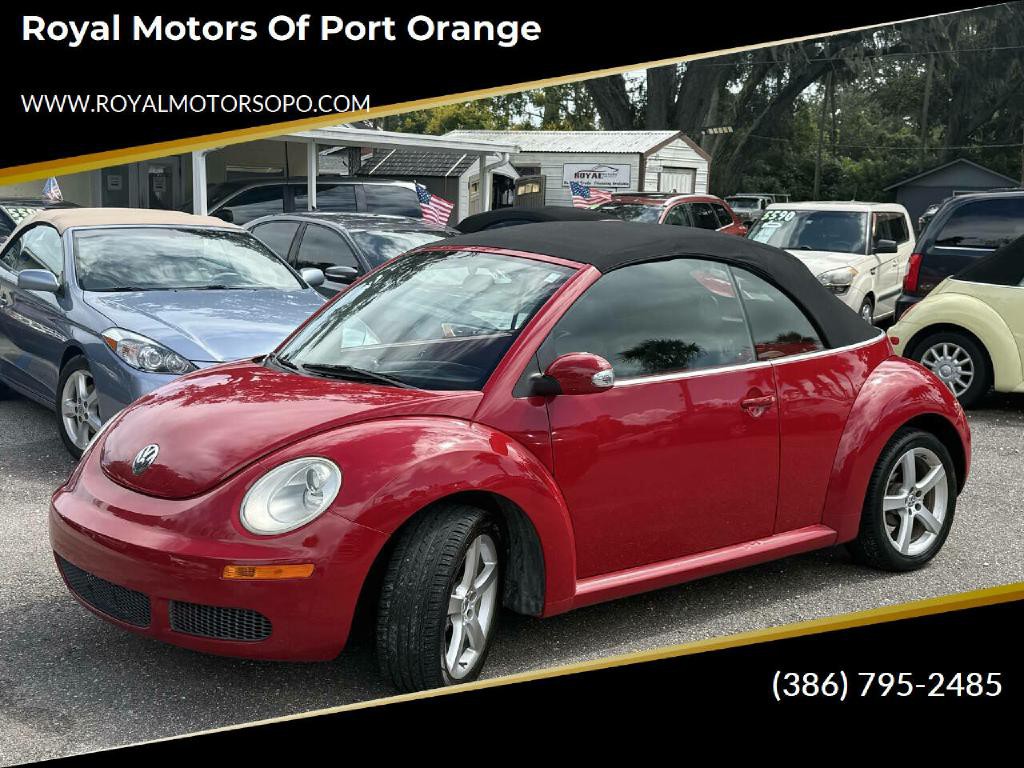 2009 Volkswagen Beetle Image 1
