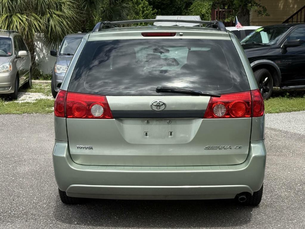 2007 Toyota Sienna Image 4
