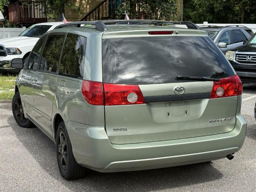 2007 Toyota Sienna Image 5