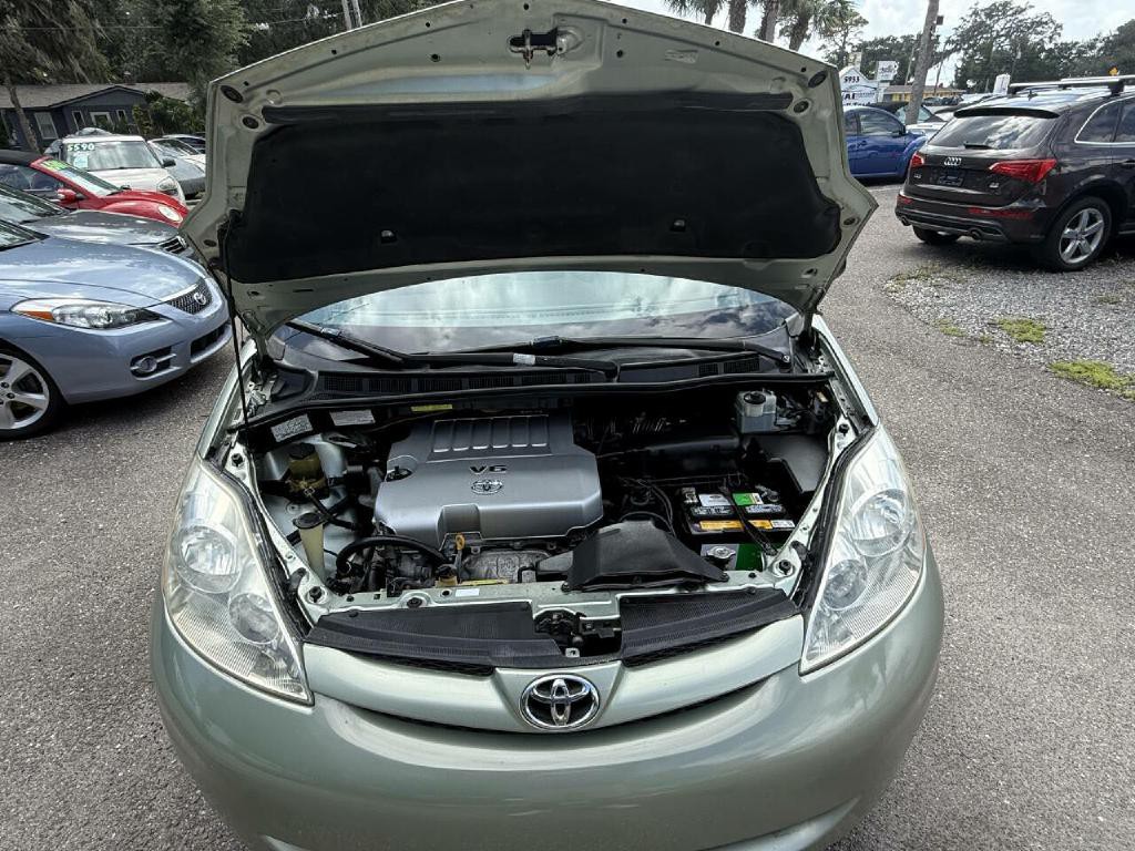 2007 Toyota Sienna Image 20
