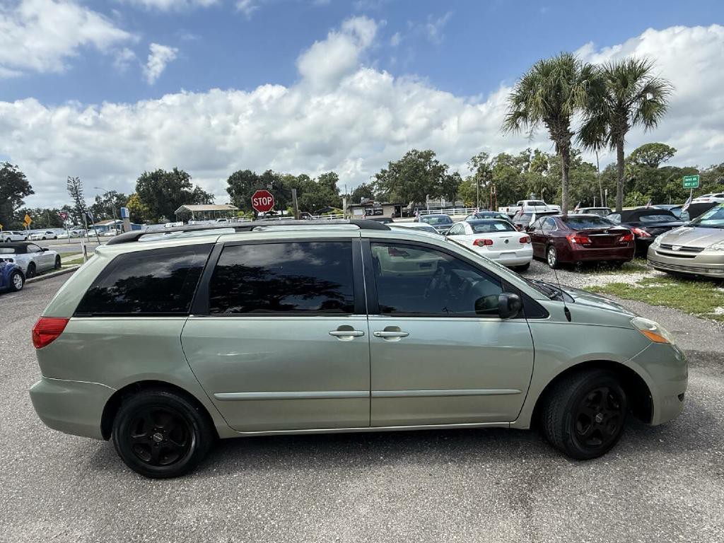 2007 Toyota Sienna Image 23