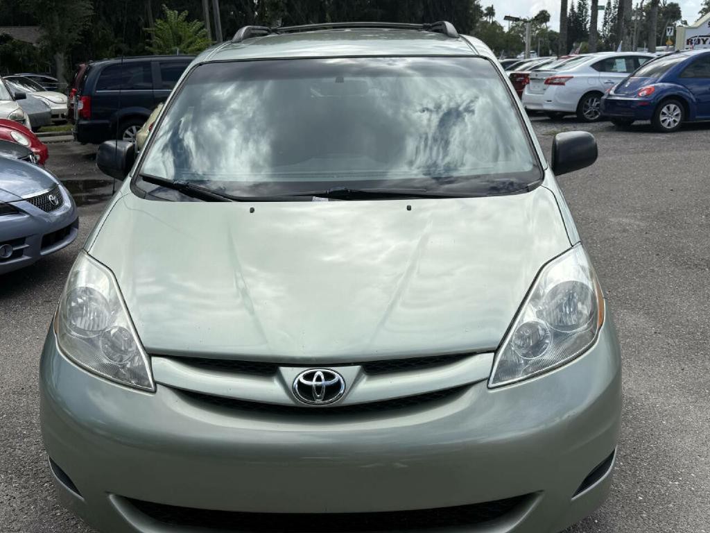 2007 Toyota Sienna Image 25