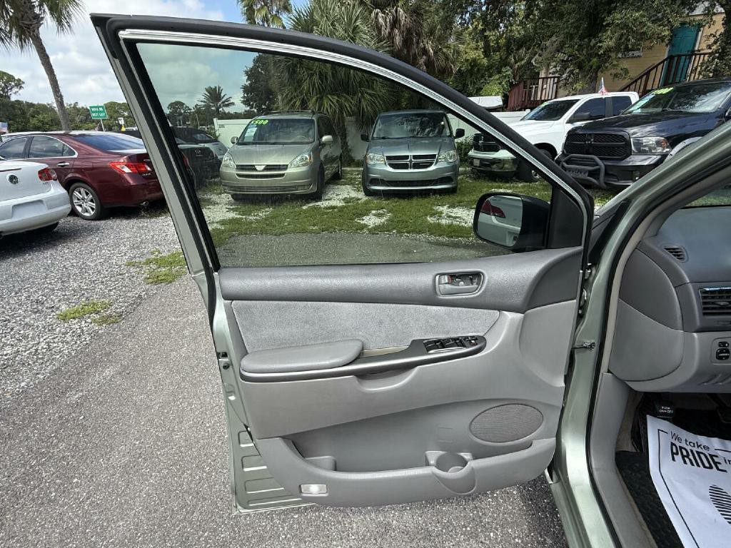 2007 Toyota Sienna Image 29