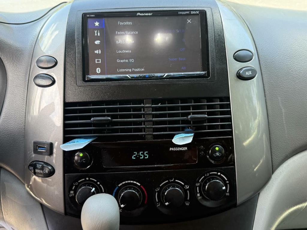 2007 Toyota Sienna Image 41