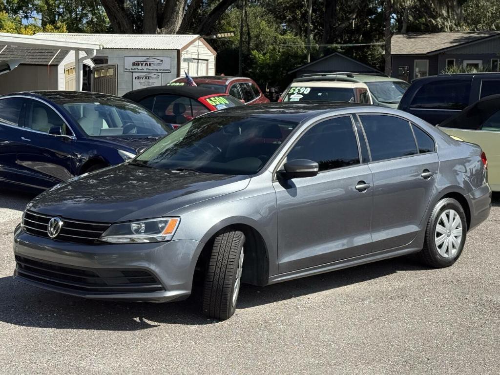2015 Volkswagen Jetta Image 2