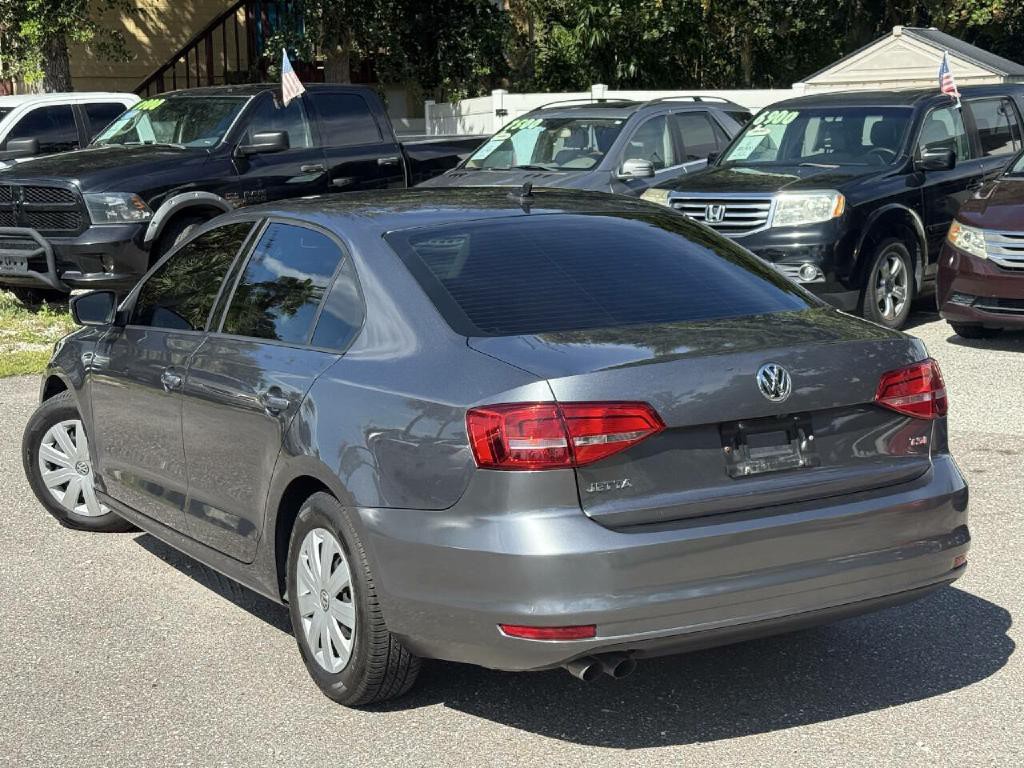 2015 Volkswagen Jetta Image 4