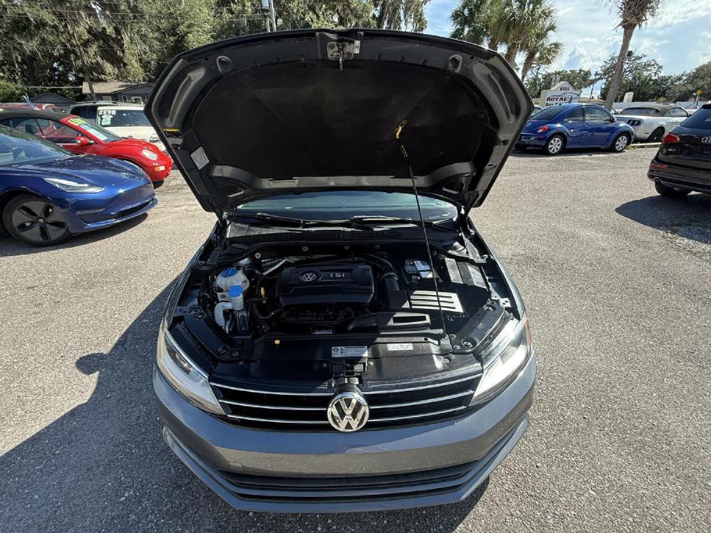 2015 Volkswagen Jetta Image 13