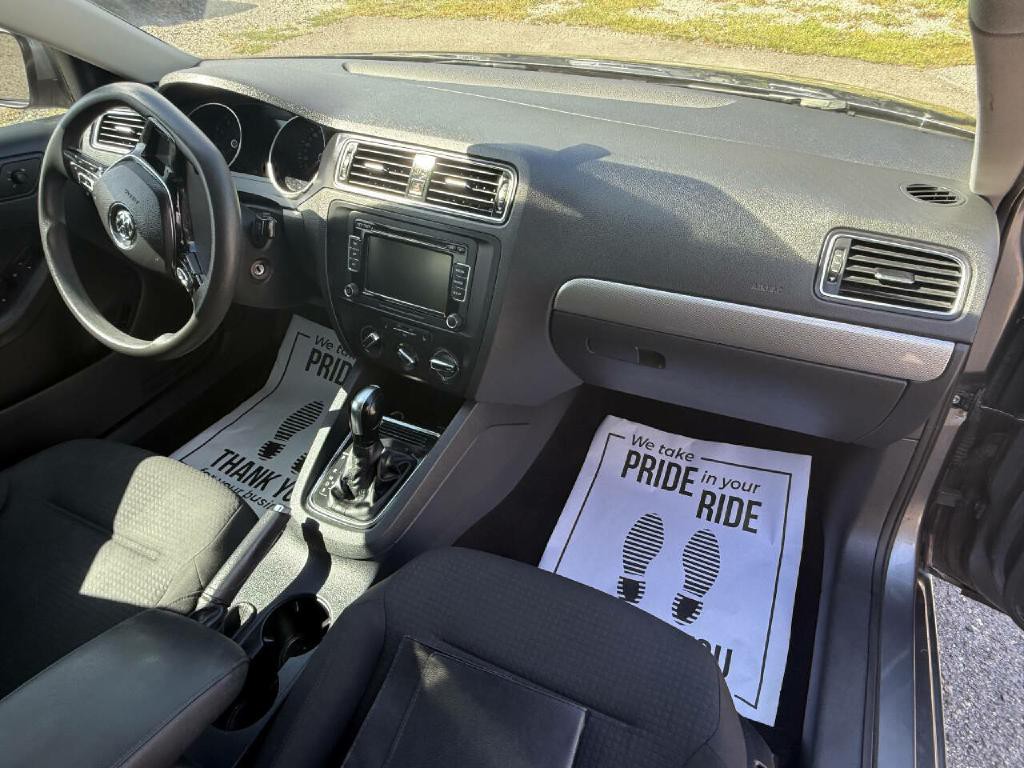 2015 Volkswagen Jetta Image 16