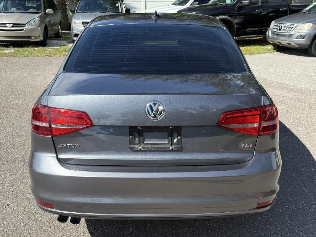 2015 Volkswagen Jetta Image 25