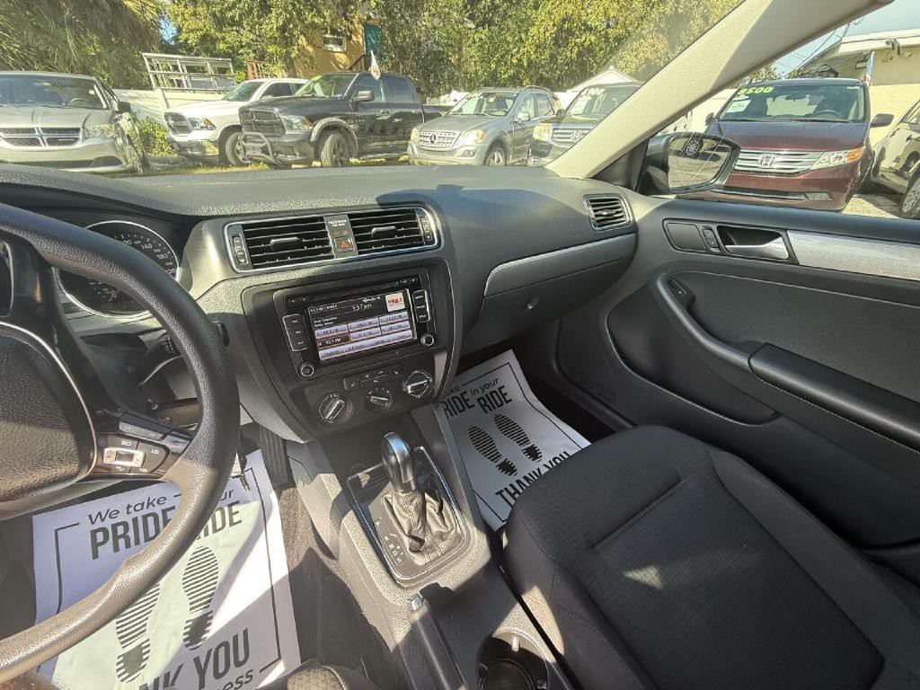 2015 Volkswagen Jetta Image 36