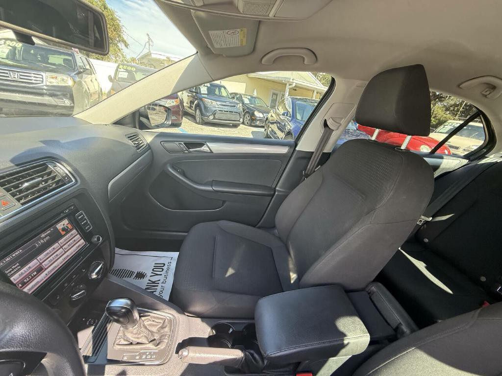 2015 Volkswagen Jetta Image 41