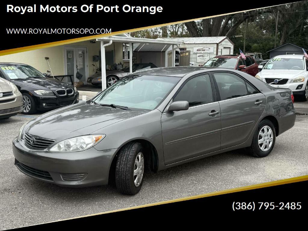 2005 Toyota Camry Image 1