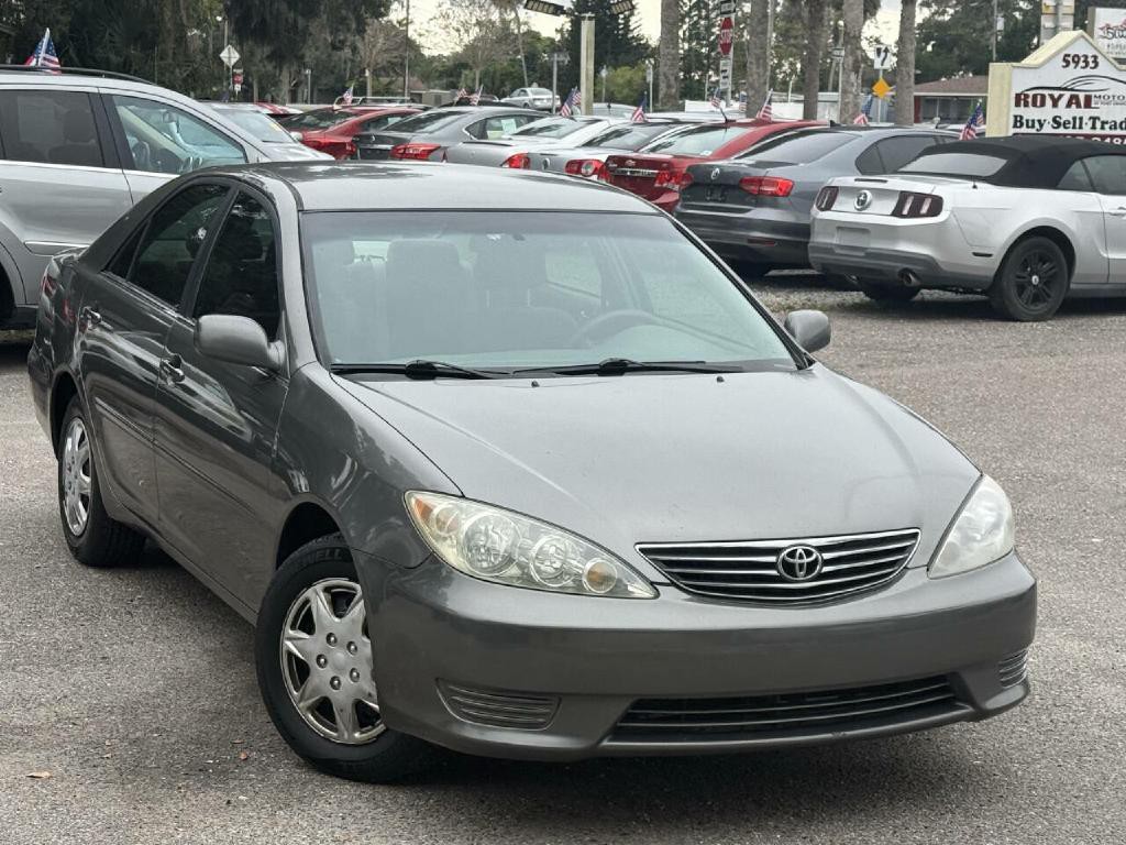2005 Toyota Camry Image 3