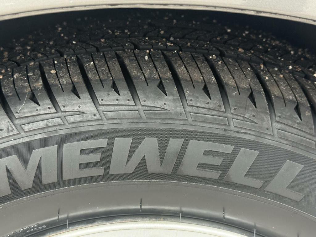 2005 Toyota Camry Image 12