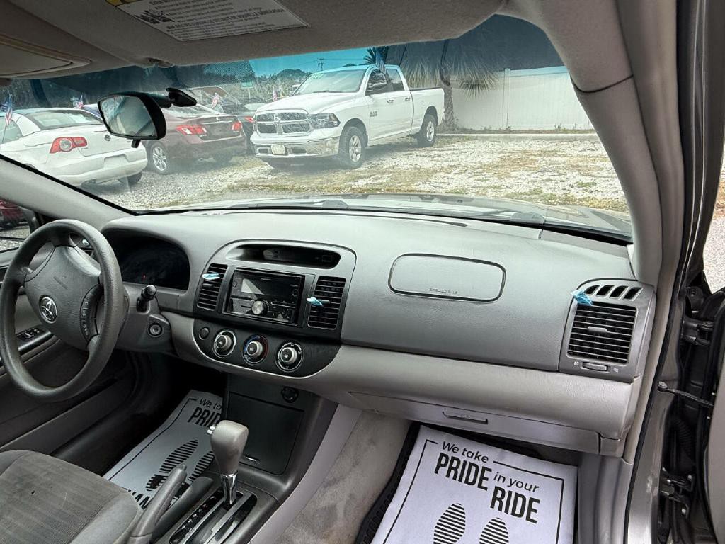 2005 Toyota Camry Image 18