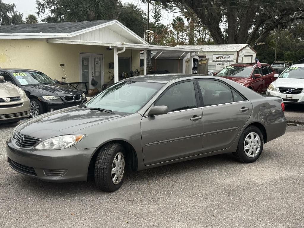2005 Toyota Camry Image 20