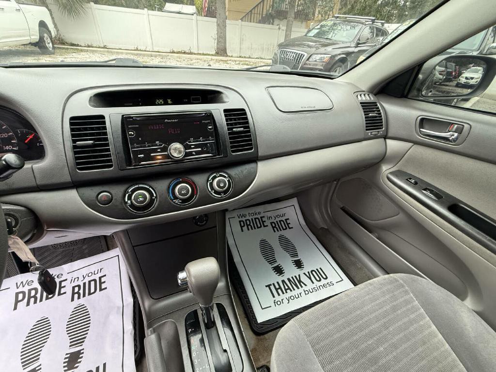 2005 Toyota Camry Image 36
