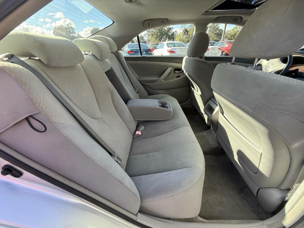 2007 Toyota Camry Image 10