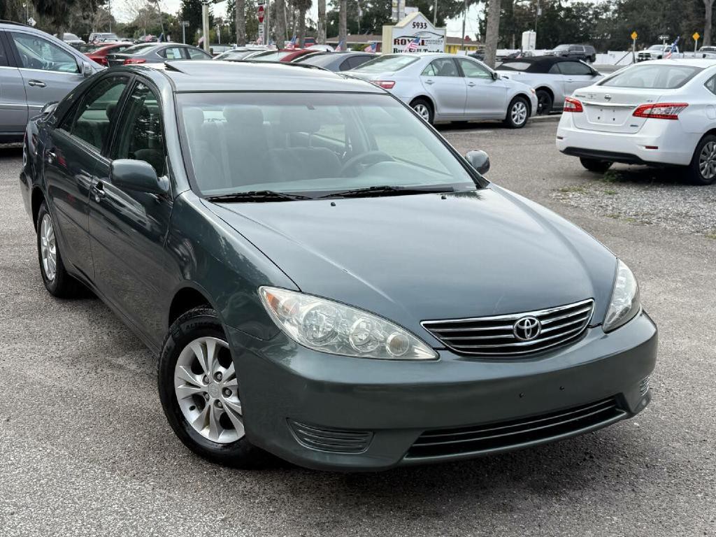 2005 Toyota Camry Image 3