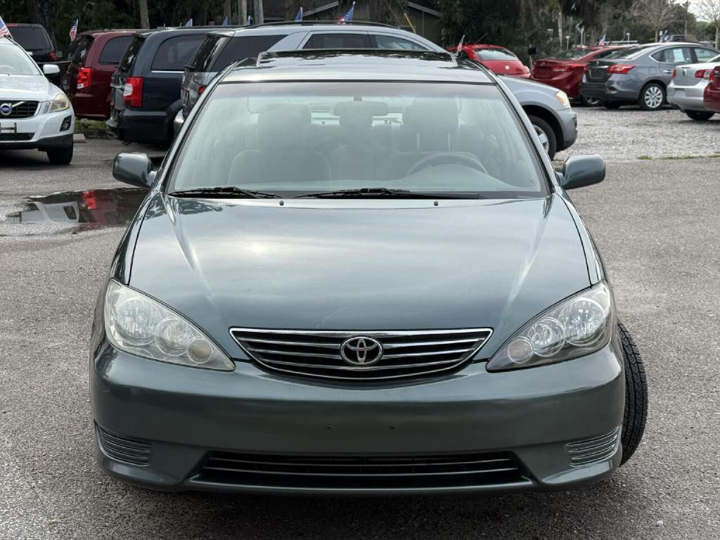 2005 Toyota Camry Image 4