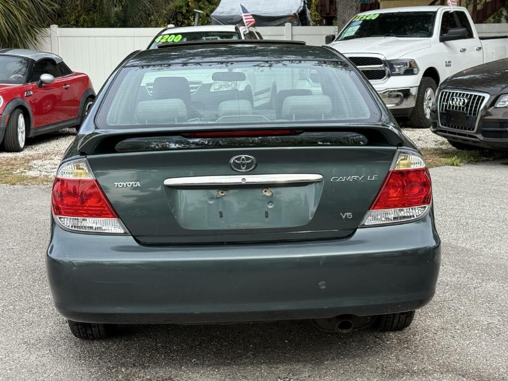 2005 Toyota Camry Image 7