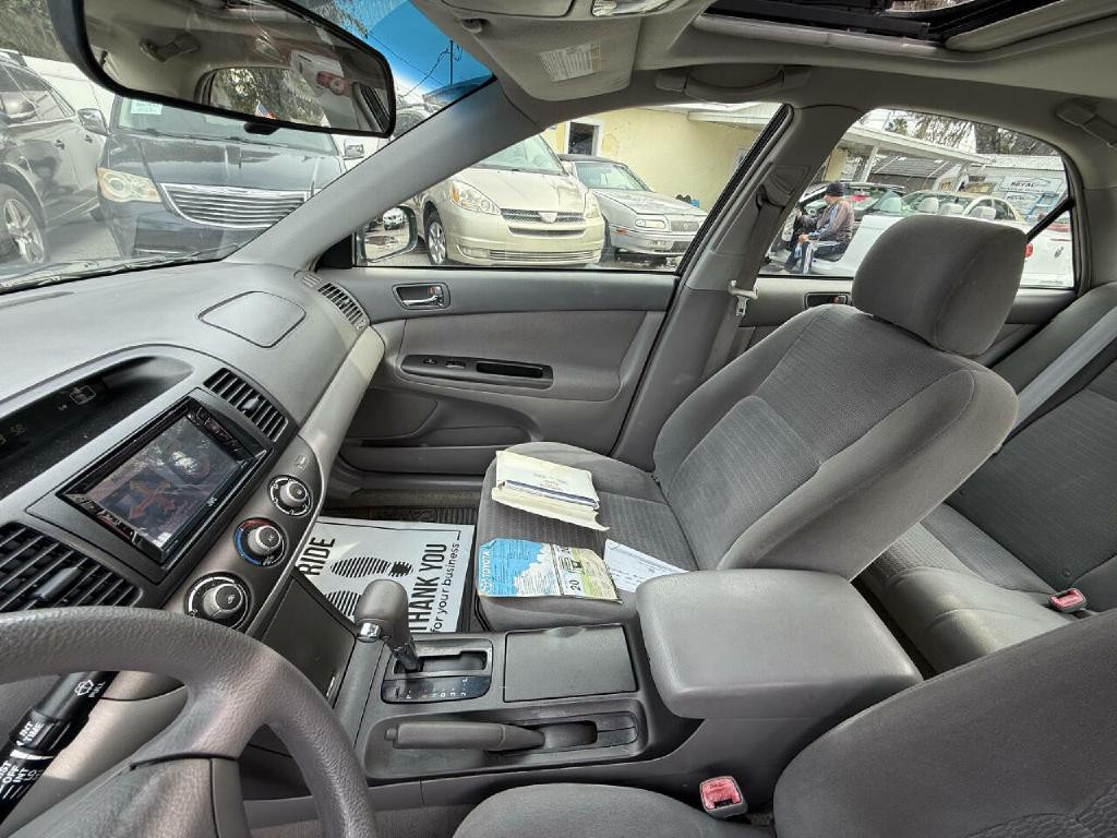 2005 Toyota Camry Image 9