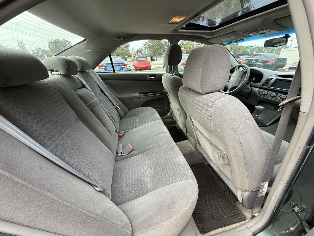 2005 Toyota Camry Image 10