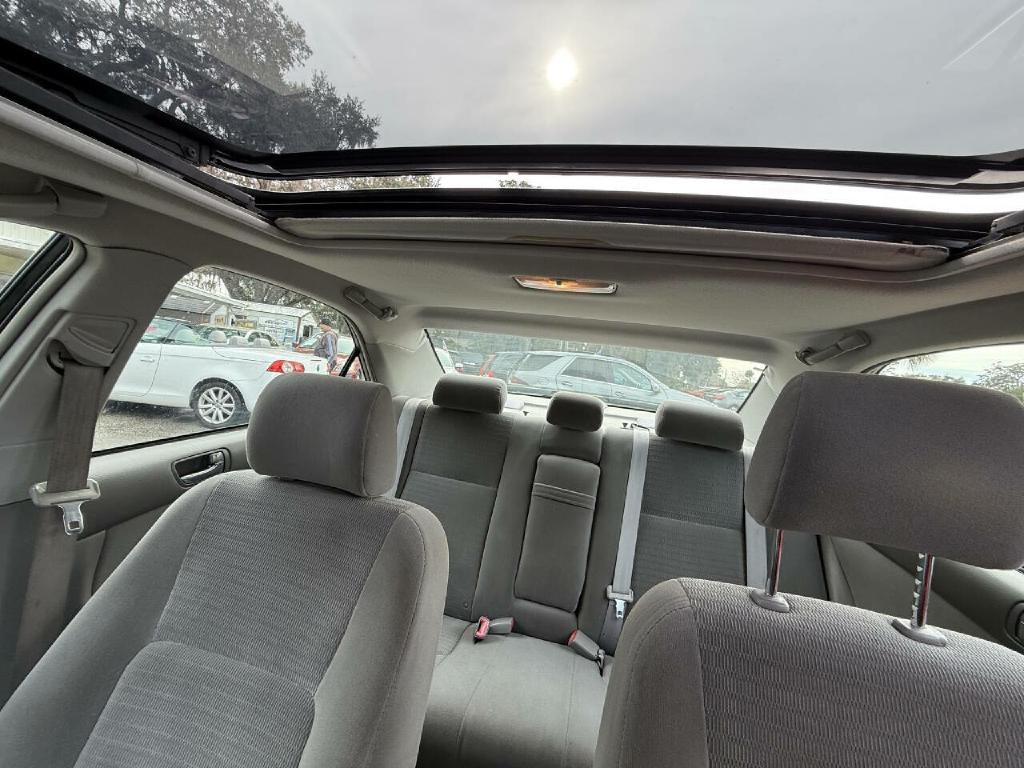 2005 Toyota Camry Image 16