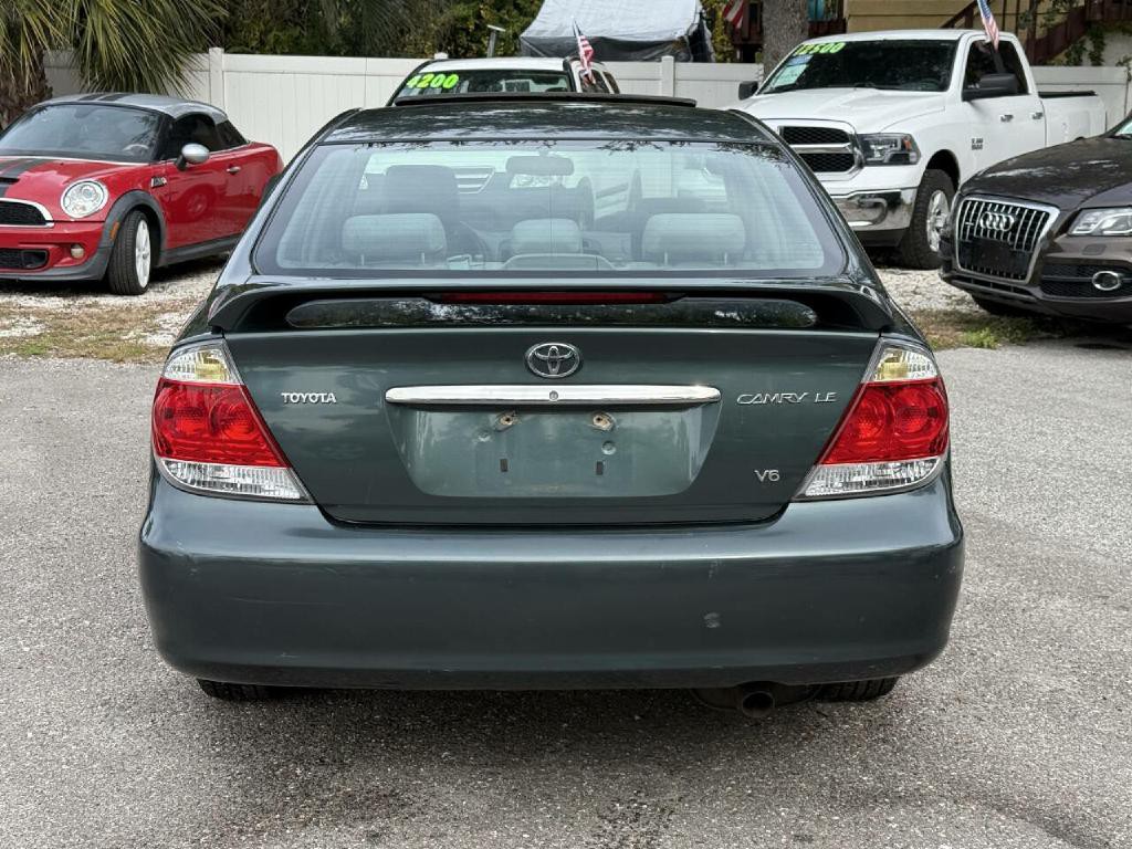 2005 Toyota Camry Image 33