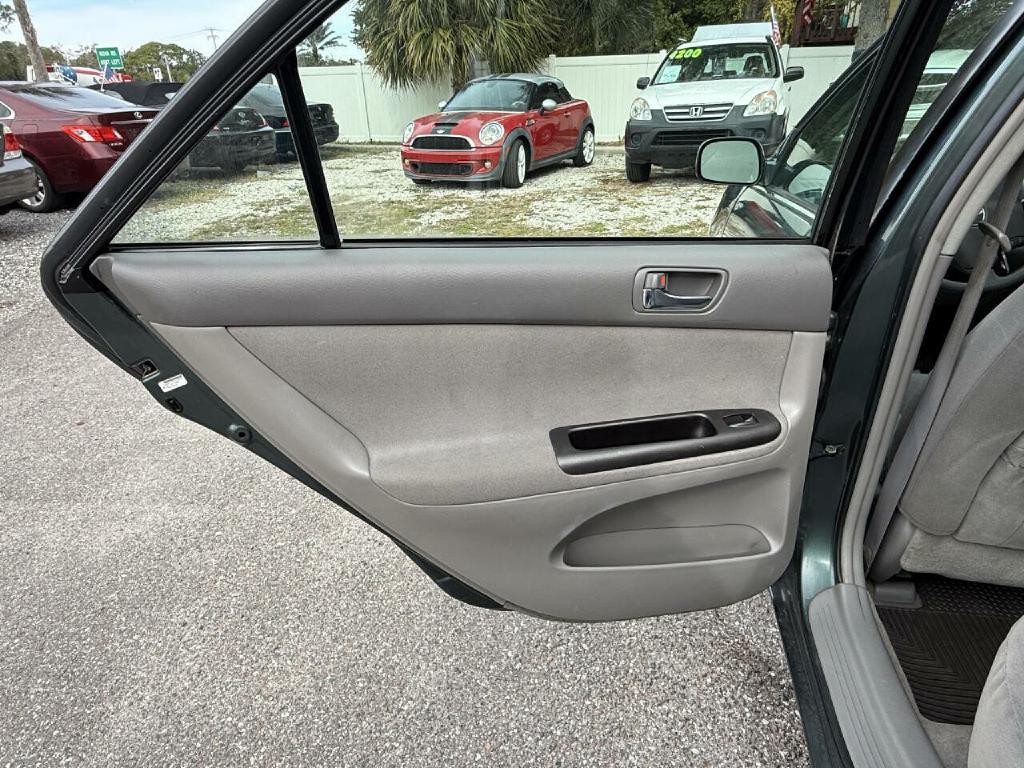 2005 Toyota Camry Image 35