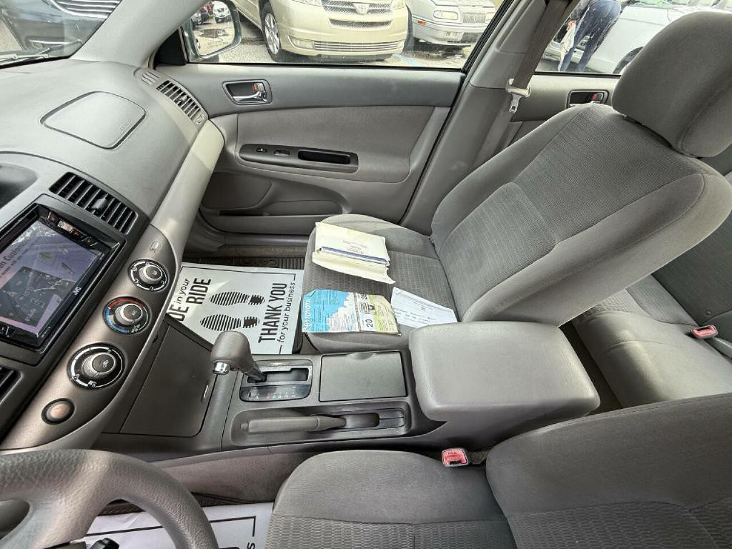 2005 Toyota Camry Image 38
