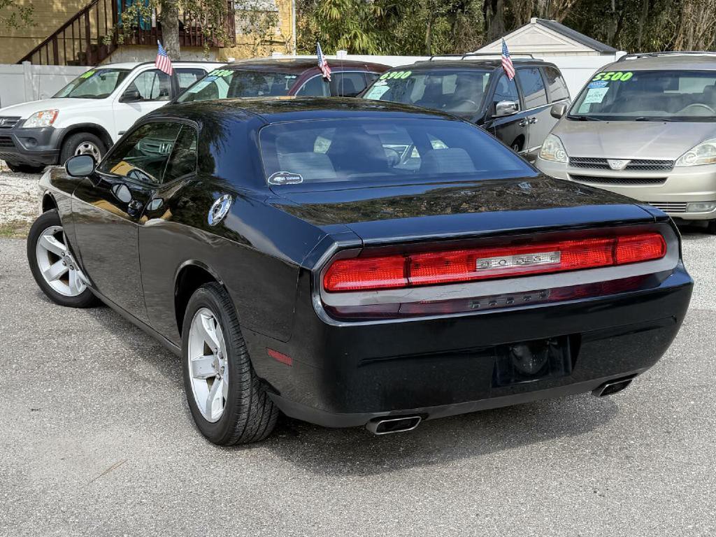 2013 Dodge Challenger Image 4