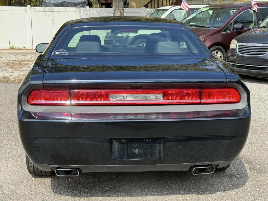 2013 Dodge Challenger Image 5