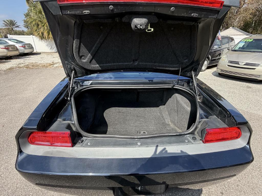 2013 Dodge Challenger Image 15