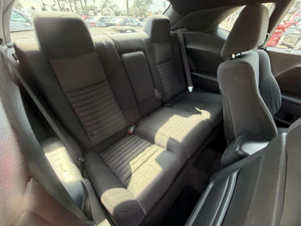 2013 Dodge Challenger Image 16