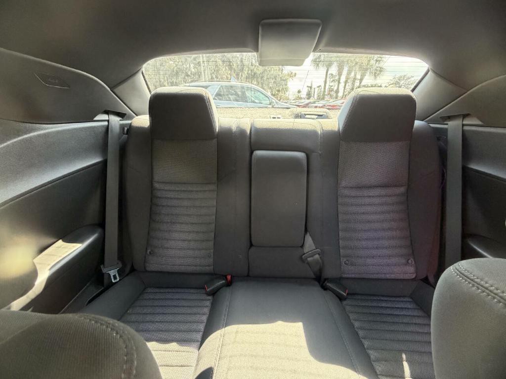 2013 Dodge Challenger Image 20