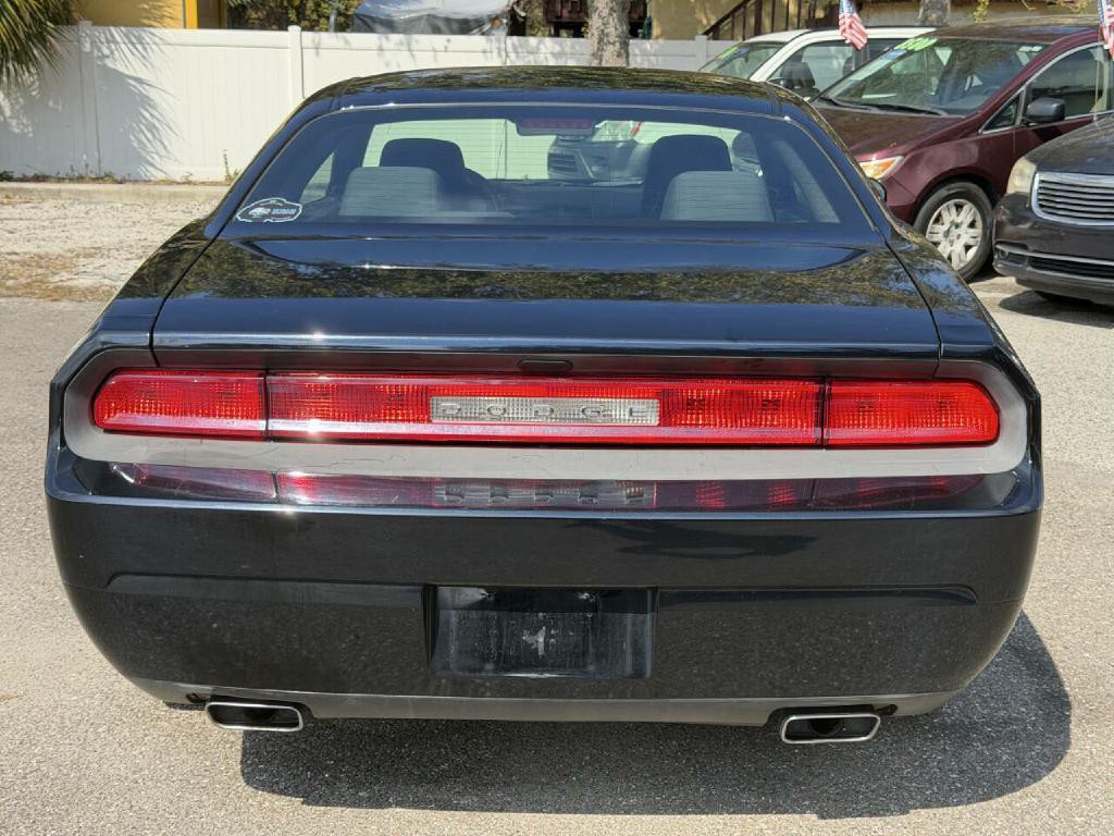 2013 Dodge Challenger Image 29