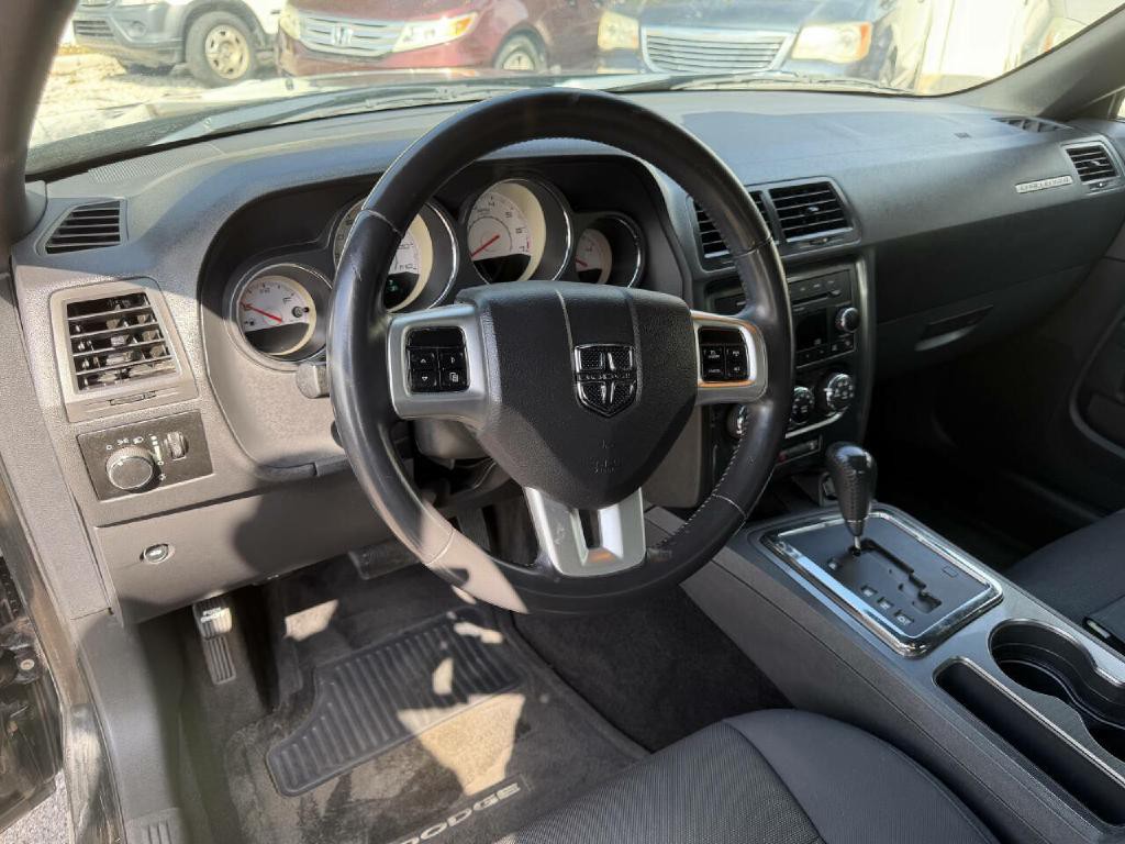 2013 Dodge Challenger Image 55