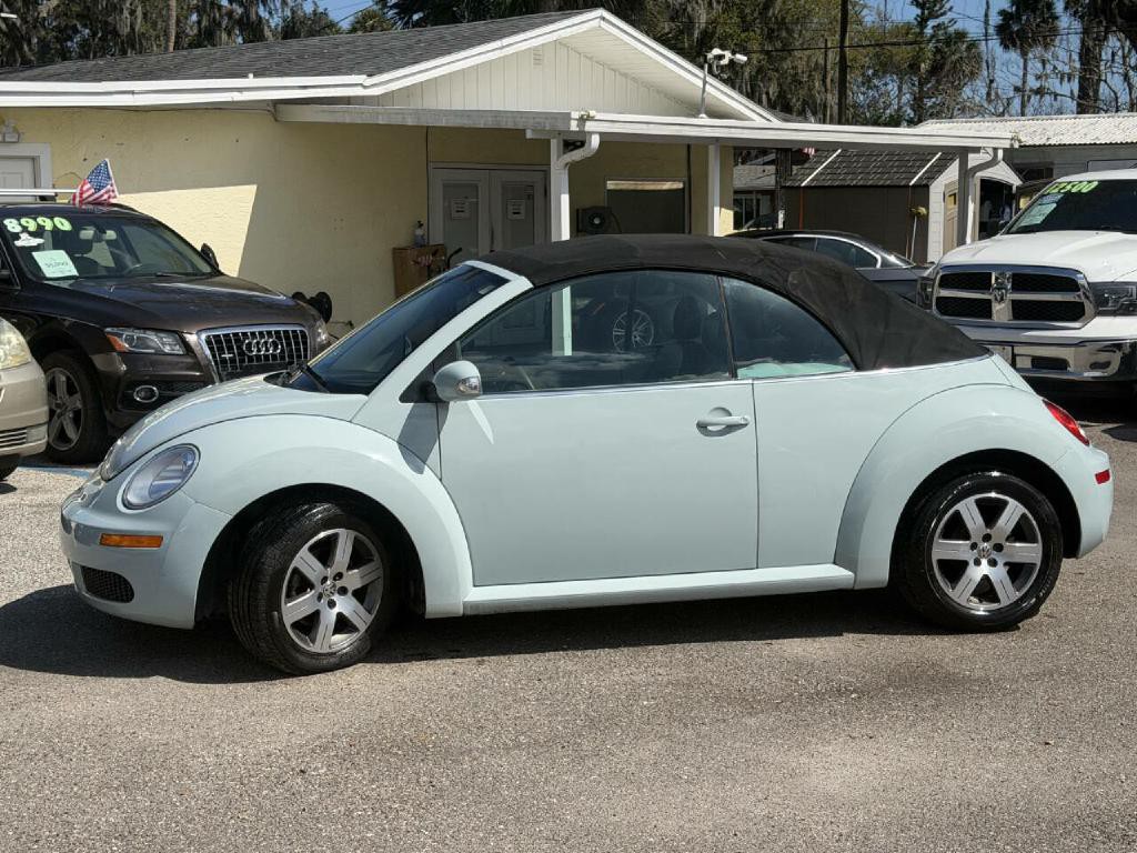 2006 Volkswagen Beetle Image 3