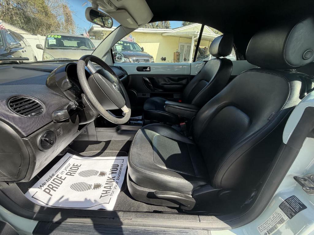 2006 Volkswagen Beetle Image 12