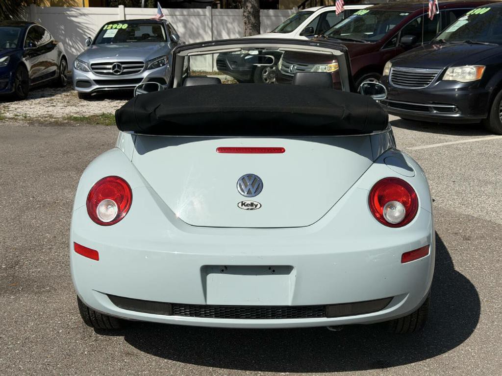 2006 Volkswagen Beetle Image 15