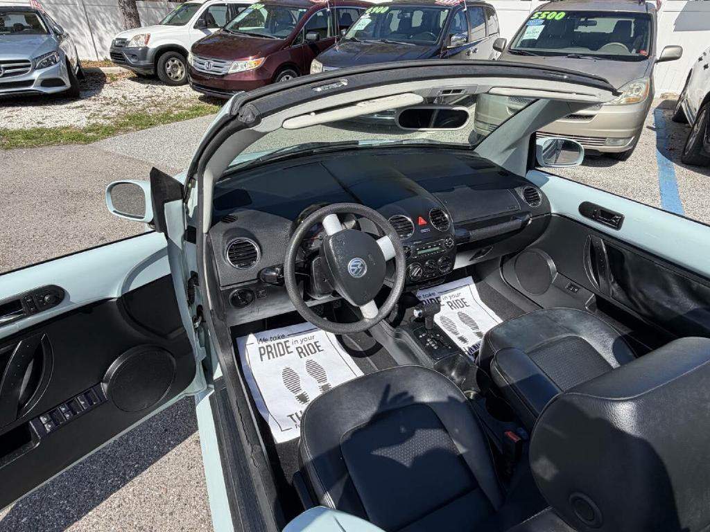 2006 Volkswagen Beetle Image 16