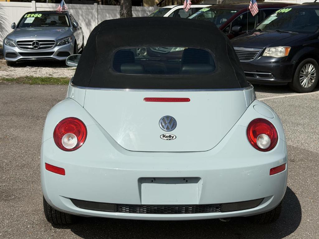 2006 Volkswagen Beetle Image 25
