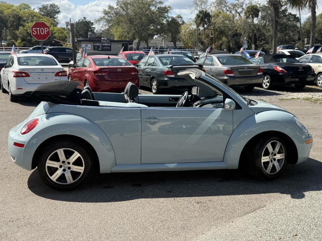 2006 Volkswagen Beetle Image 43