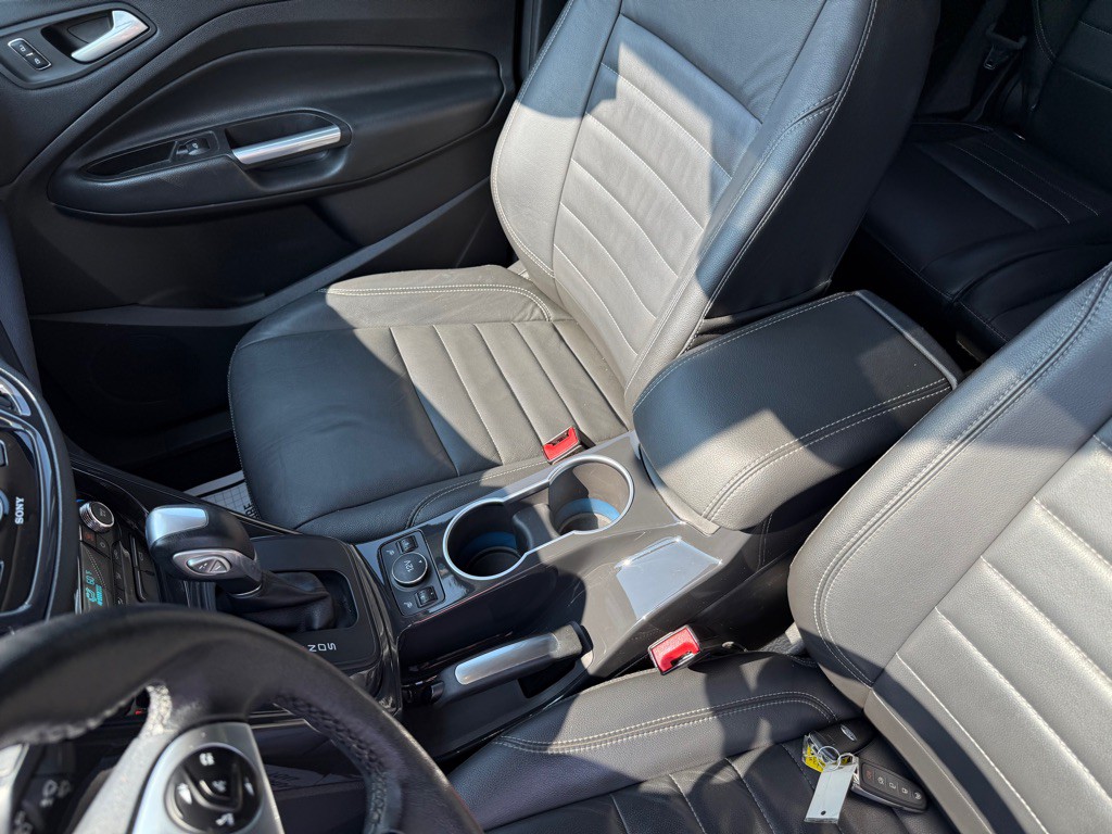 2015 Ford Escape Image 47