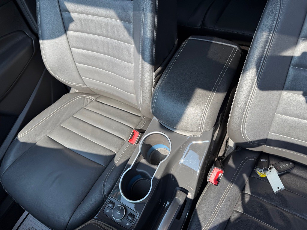 2015 Ford Escape Image 48