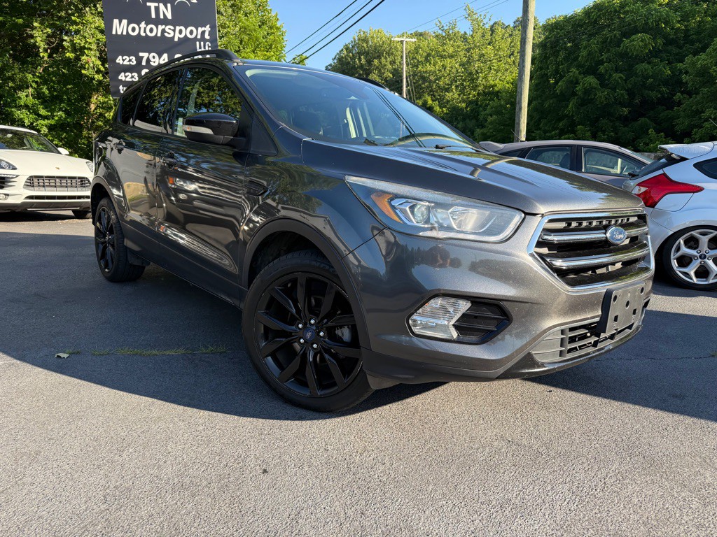 2017 Ford Escape Image 2