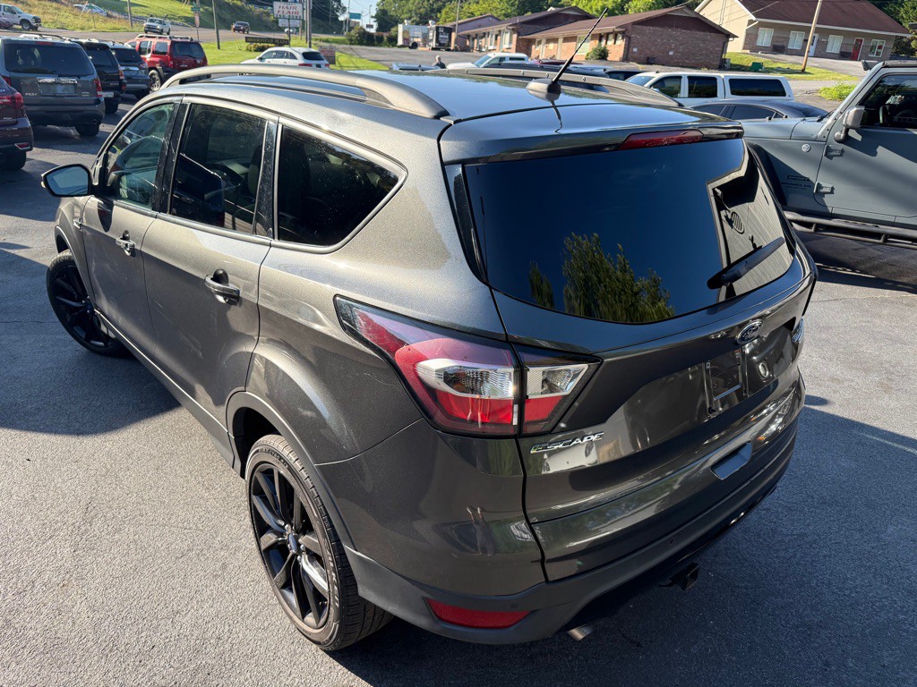 2017 Ford Escape Image 24